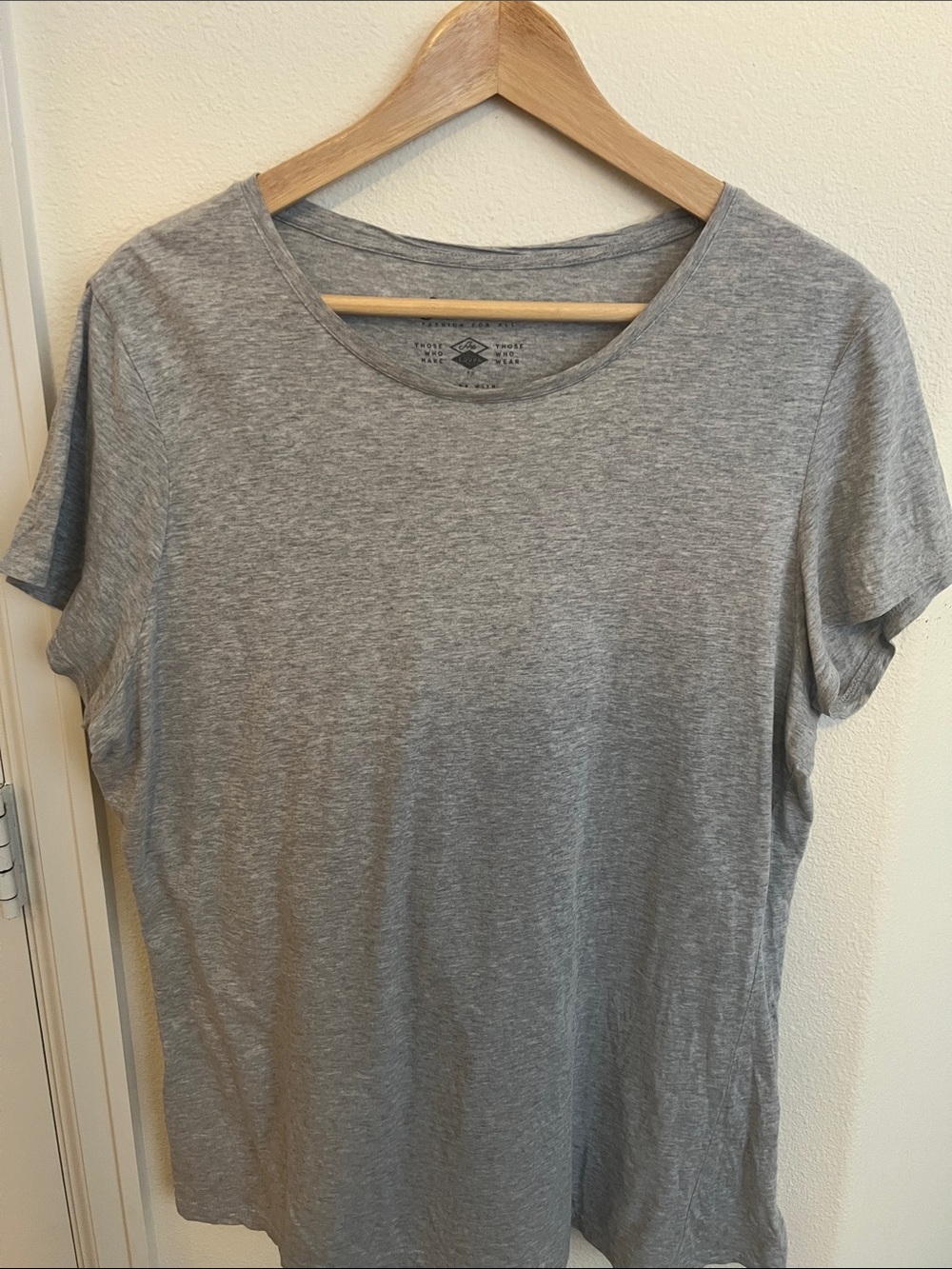 Pact Women’s Short Sleeve Crewneck Tee - Heather Gray